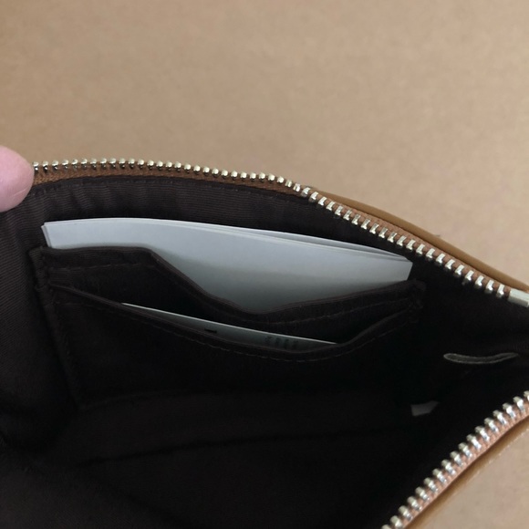 Authentic Coach Signature Khaki/Cherries Wristlet - Picture 6 of 7